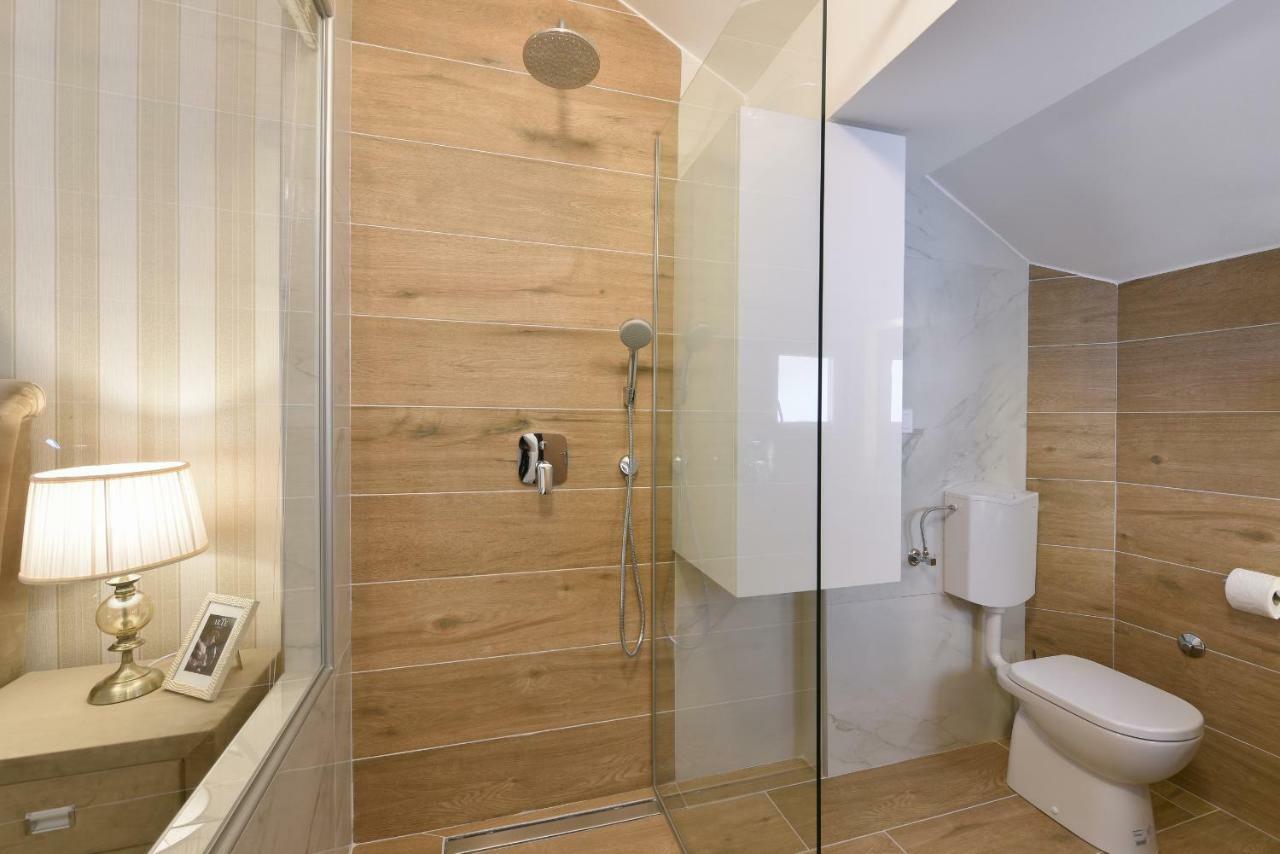 Pensjonat Harvey's Luxury 4*
